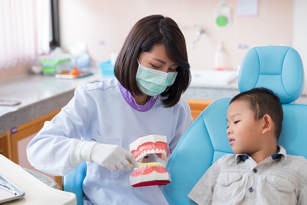 Dentistry For Children: Take Your Child To A Preventive Dentist