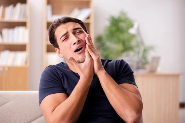 How To Manage Persistent Jaw Pain