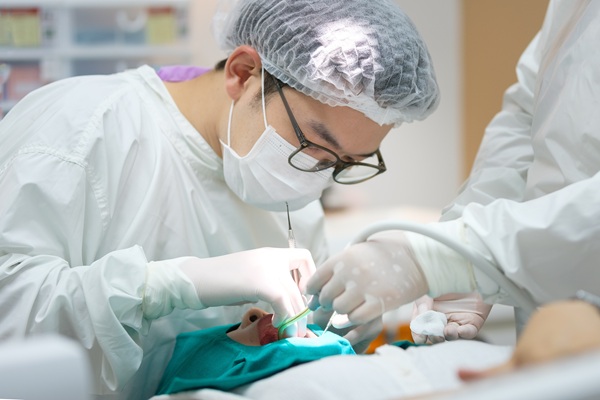 The Different Approaches To Oral Surgery