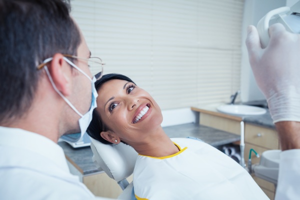 Are Your Teeth Too Sensitive? Treating Teeth Sensitivity
